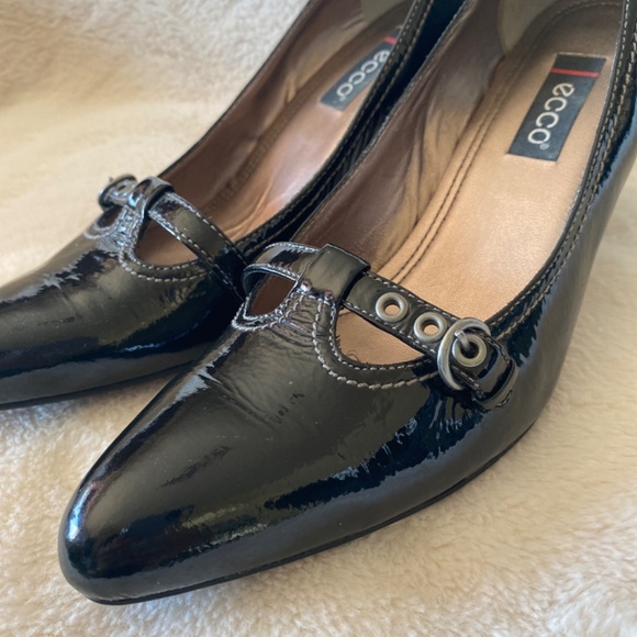 Ecco Women Strap Heels - Picture 8 of 8